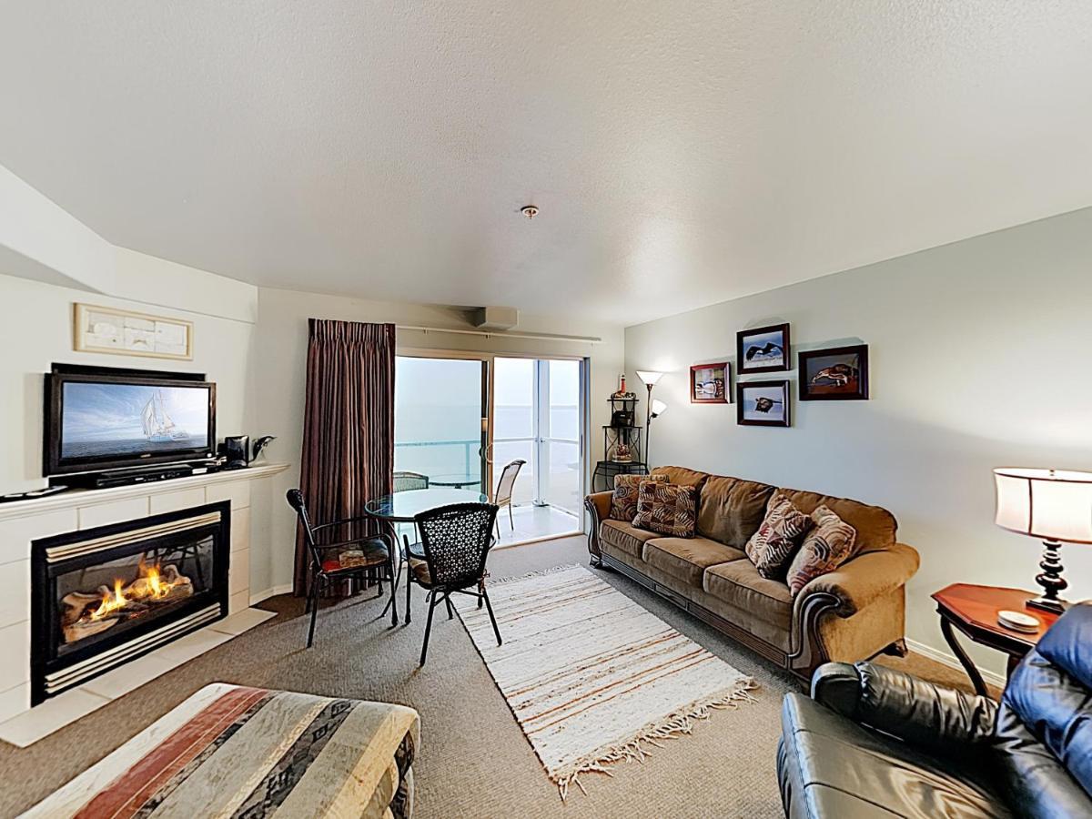 New Listing! Bay-View Beauty With Private Balcony Condo Lincoln City Exteriér fotografie