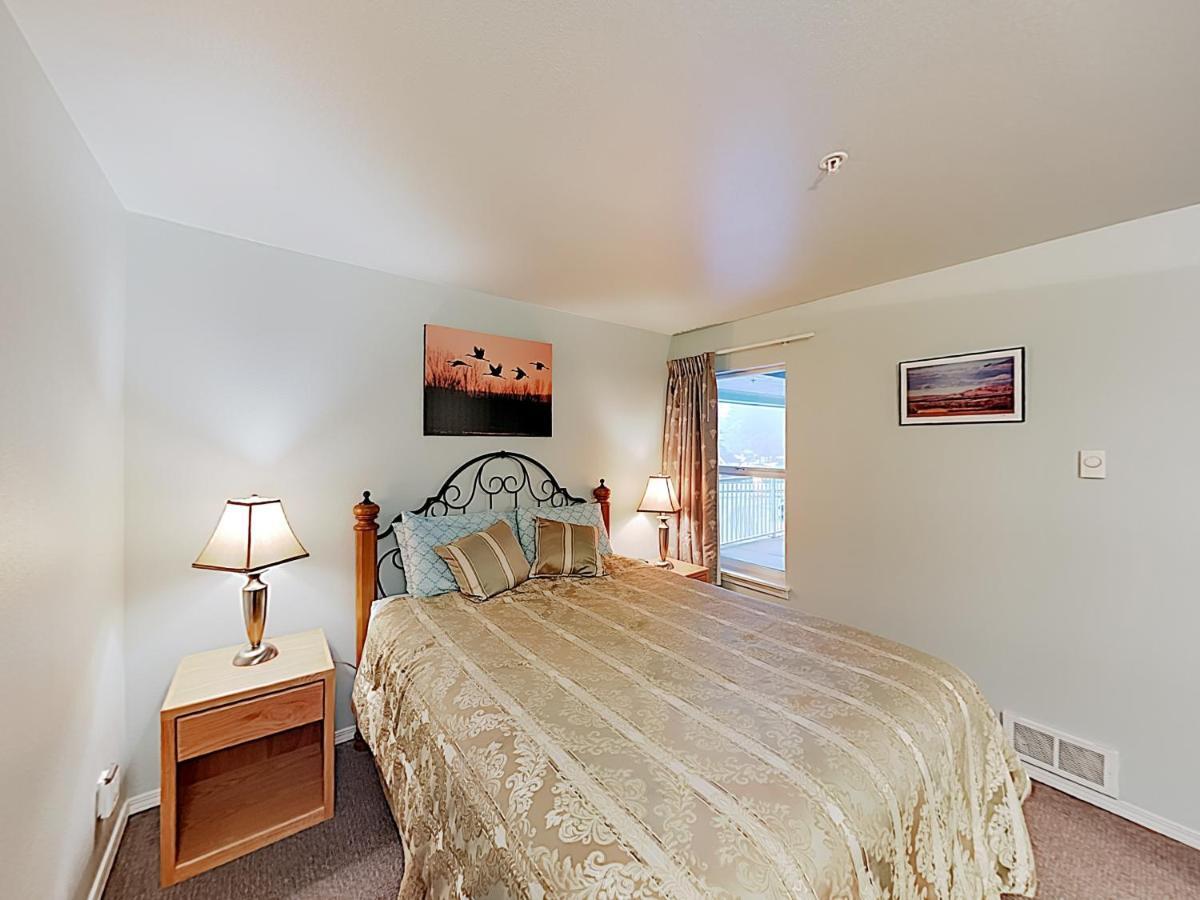 New Listing! Bay-View Beauty With Private Balcony Condo Lincoln City Exteriér fotografie